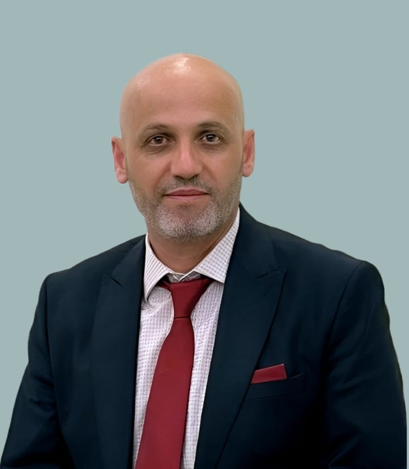 الأستاذ الخطاط وليد الشافعي